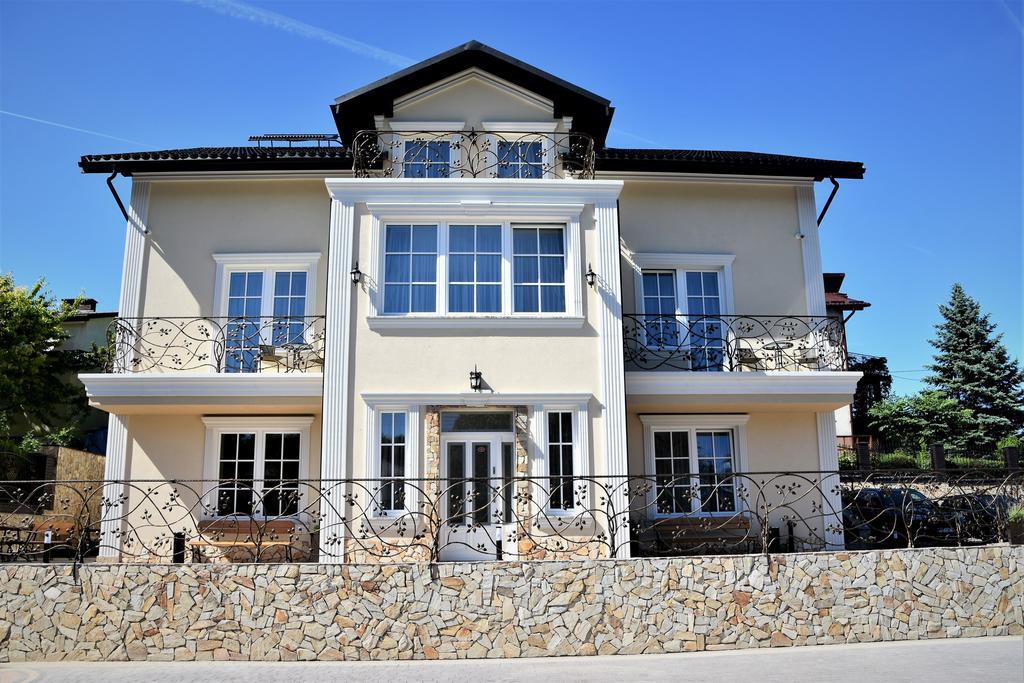 Willa Różana - Apartamenty i Pokoje Gościnne Sandomierz Exterior foto